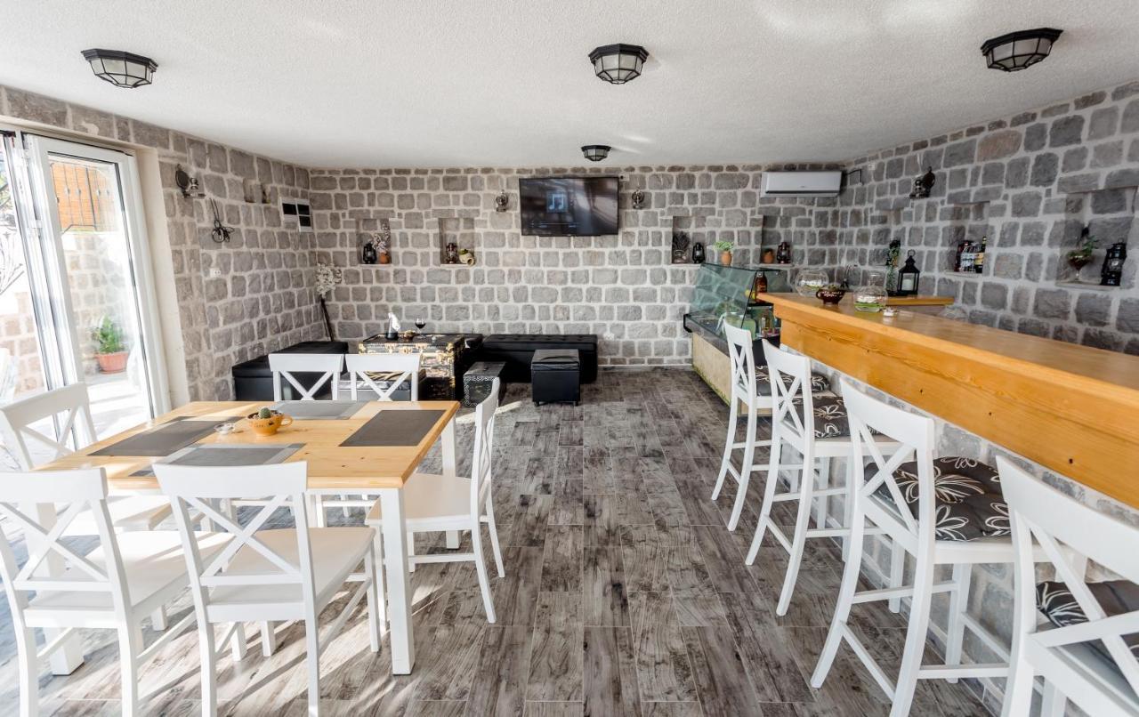 Lustica Apartments Zewnętrze zdjęcie