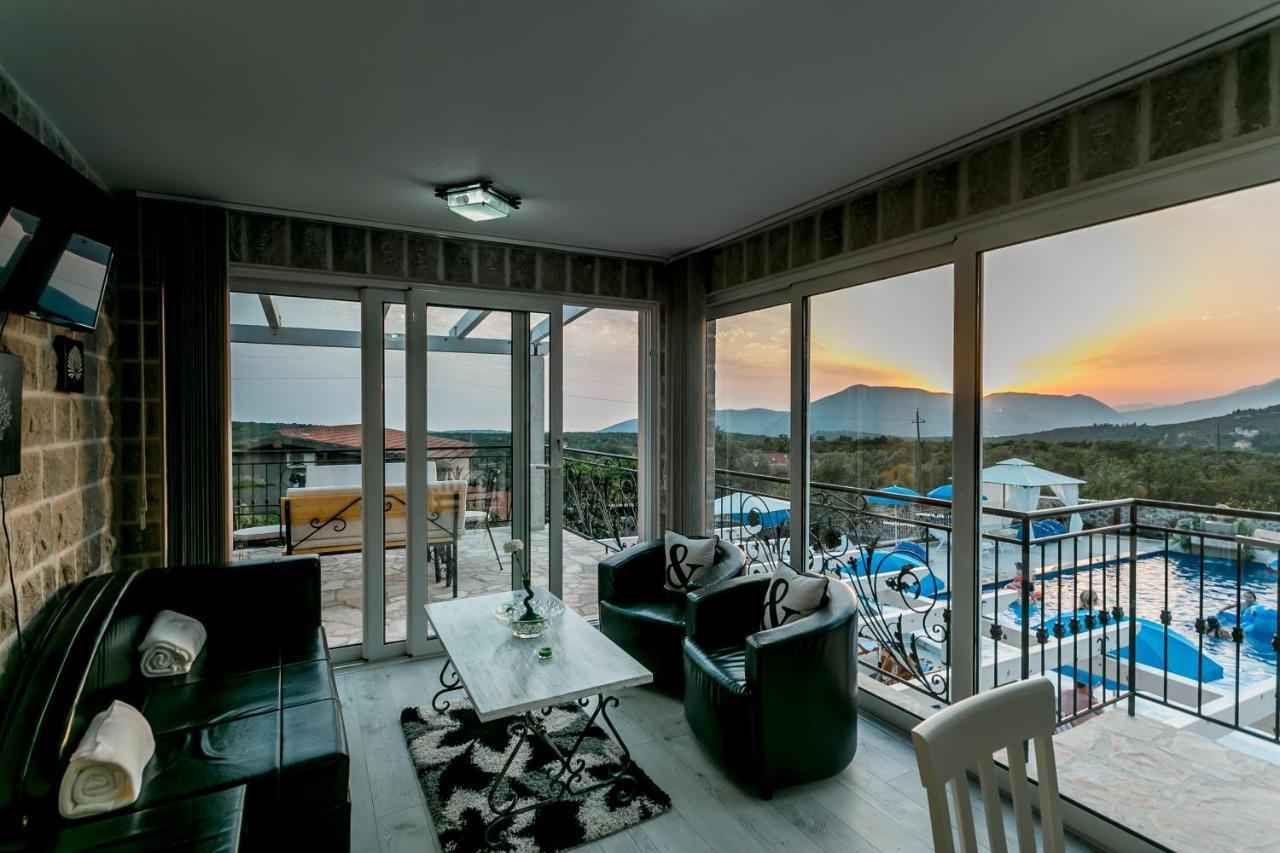 Lustica Apartments Zewnętrze zdjęcie