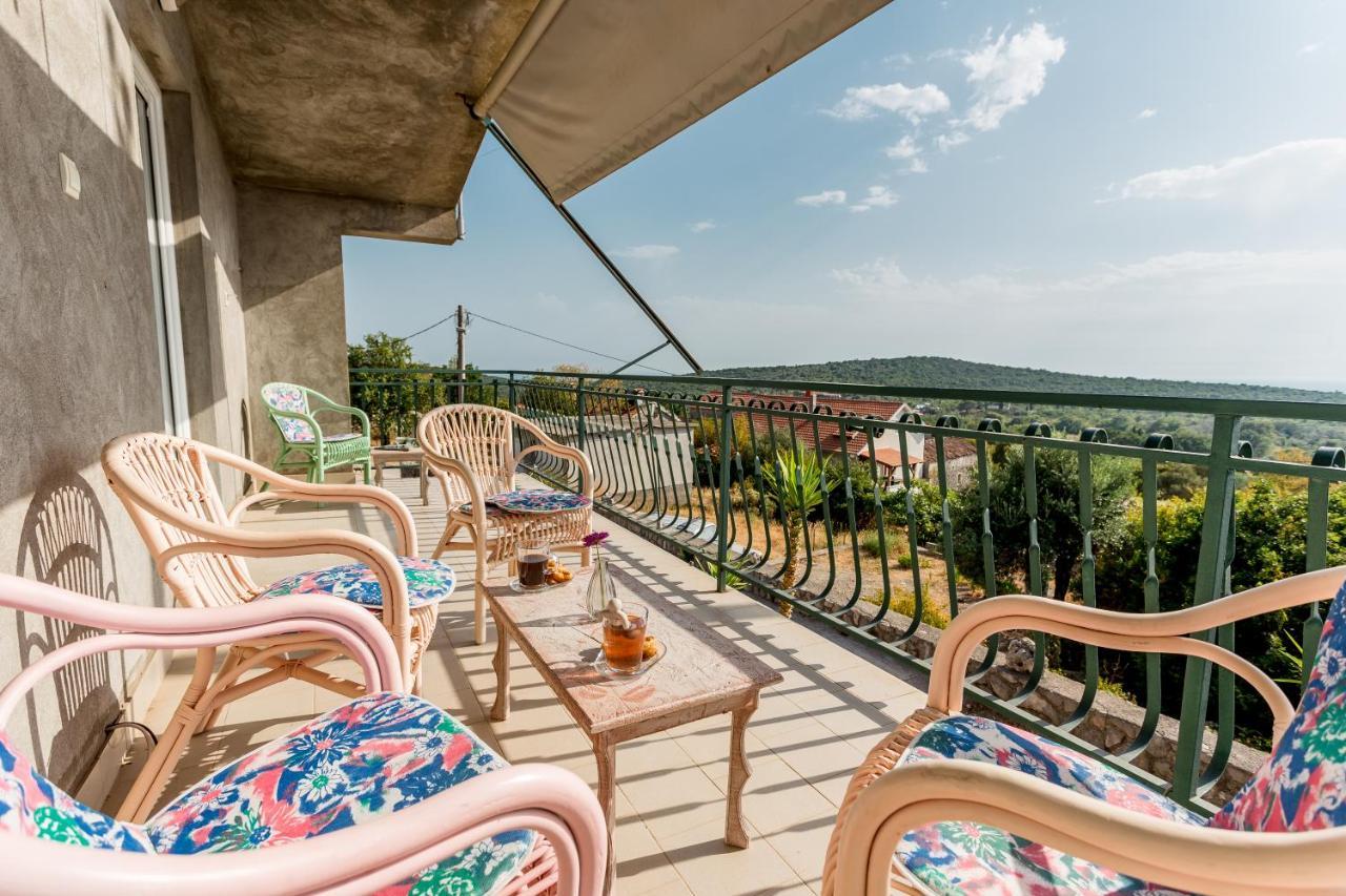 Lustica Apartments Zewnętrze zdjęcie