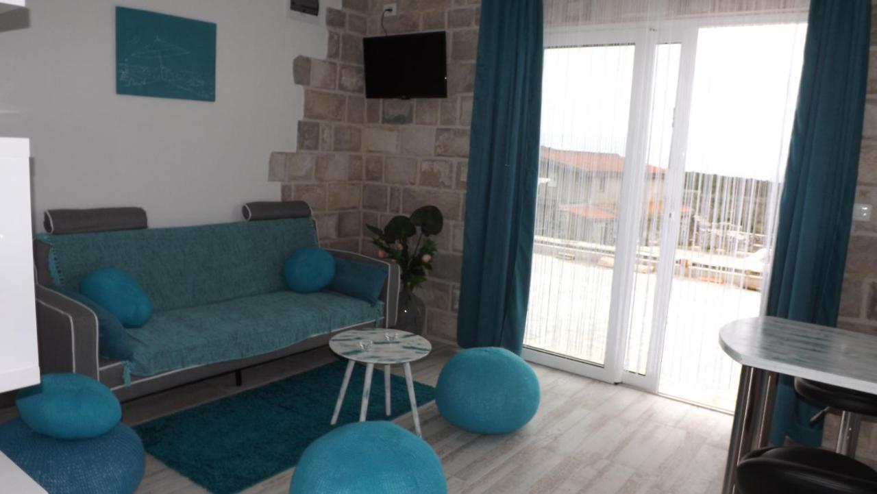 Lustica Apartments Zewnętrze zdjęcie