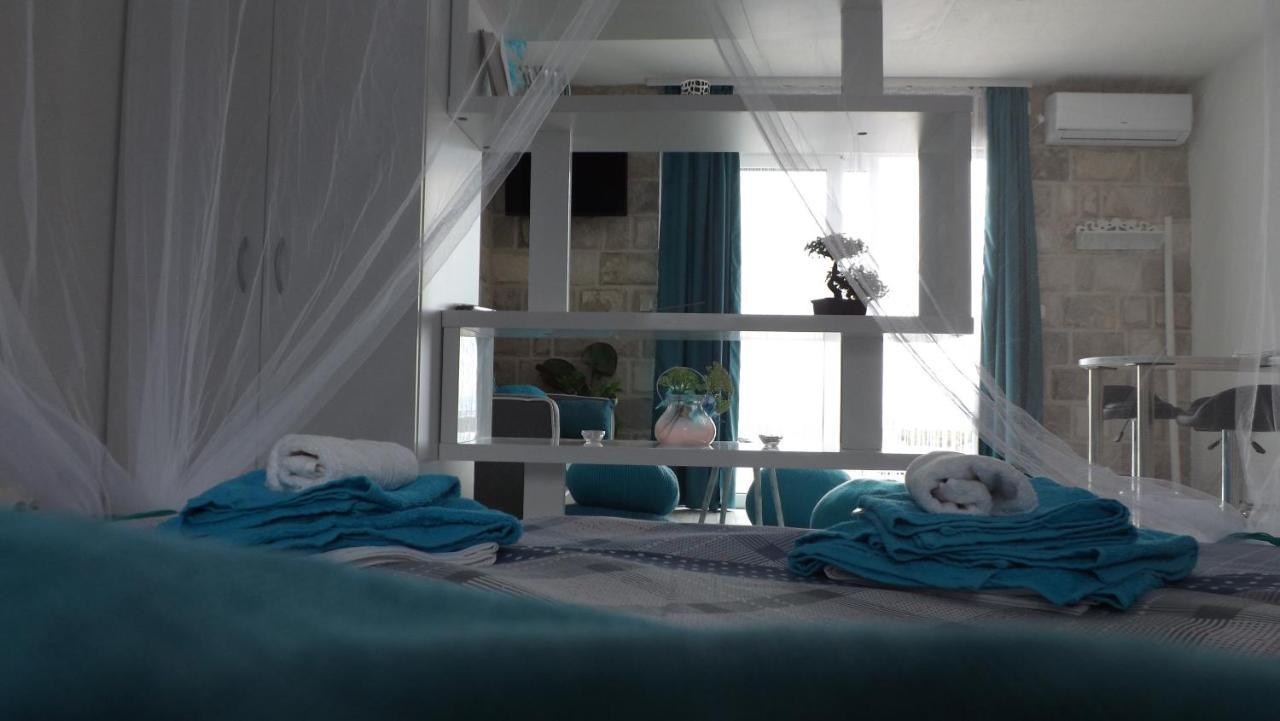 Lustica Apartments Zewnętrze zdjęcie