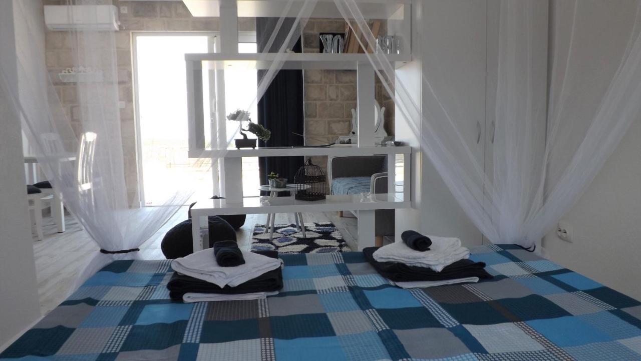 Lustica Apartments Zewnętrze zdjęcie