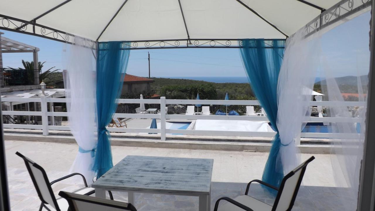 Lustica Apartments Zewnętrze zdjęcie