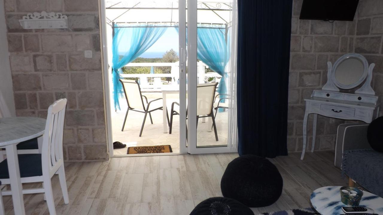 Lustica Apartments Zewnętrze zdjęcie