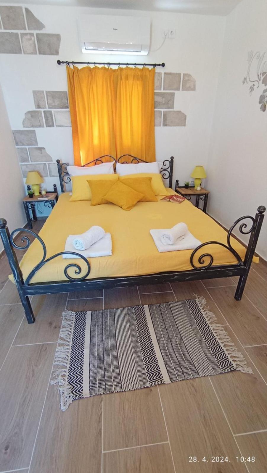 Lustica Apartments Zewnętrze zdjęcie