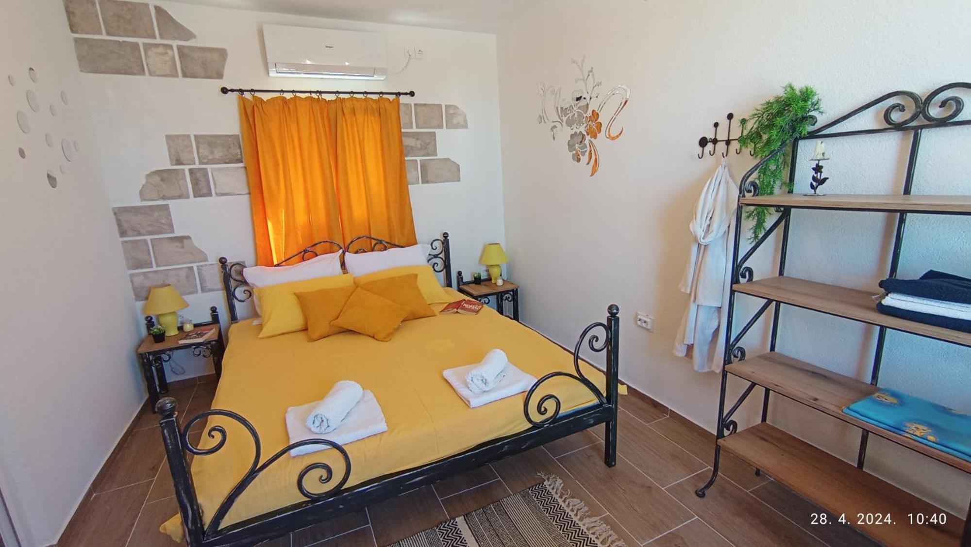 Lustica Apartments Zewnętrze zdjęcie